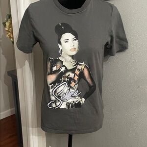 Selena Graphic T Shirt Extra Small